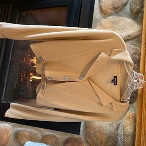 Worth Size Medium 100% wool